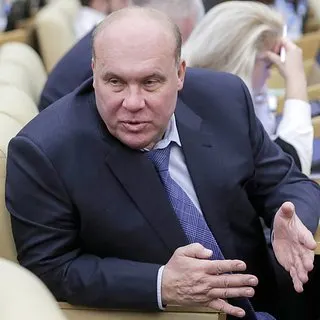 Депутат Госдумы предложил установить памятный день в последнее воскресенье марта; не обязательно иметь звание Героя России; решение обсудят после завершения спецоперации.