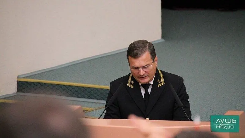 Высшая квалификационная коллегия судей России привлекла к дисциплинарной ответственности председателя Саратовского областного суда Олега Ляпина и его заместителей — Артема Аниканова и Ирину Ефимову за многочисленные системные нарушения в работе региональных судов.