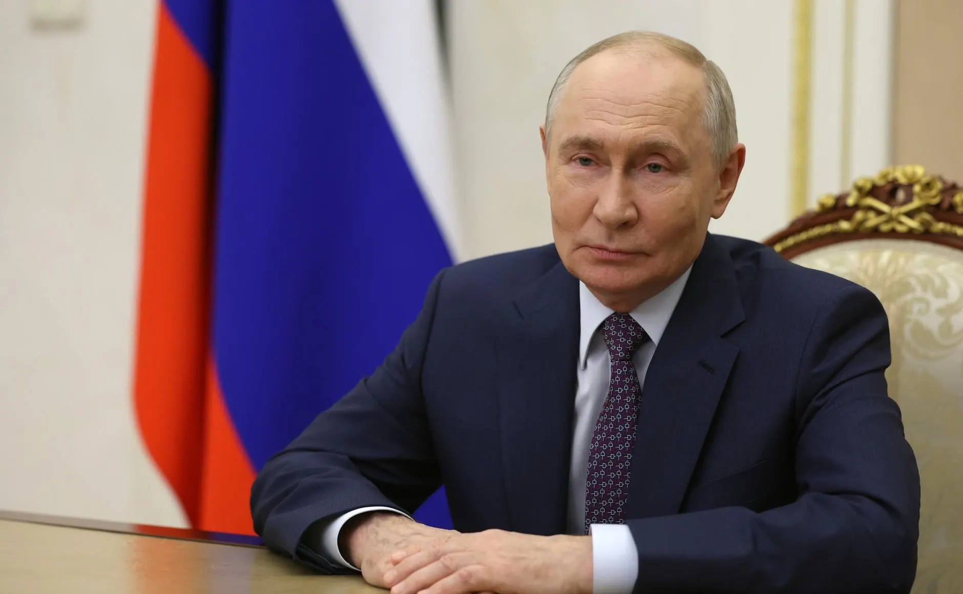 Президент поздравил педагогов с профессиональным праздником и подчеркнул их вклад в развитие страны.