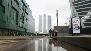 Большинство российских работодателей до конца года отказываются от расширения штата из‑за слабого спроса и переходят к точечному подбору персонала, все чаще используя неполную занятость вместо прямых сокращений.