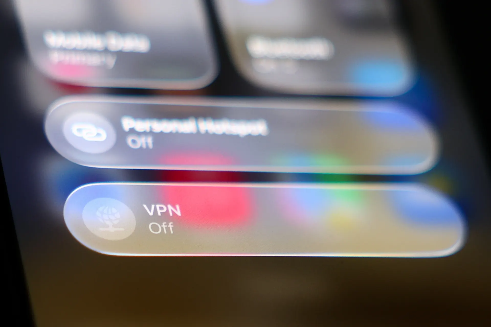 После ограничений с 15 апреля некоторые маркетплейсы и онлайн‑платформы снова стали доступны с VPN у части пользователей, хотя для других доступ остаётся возможен только без обходных сервисов.