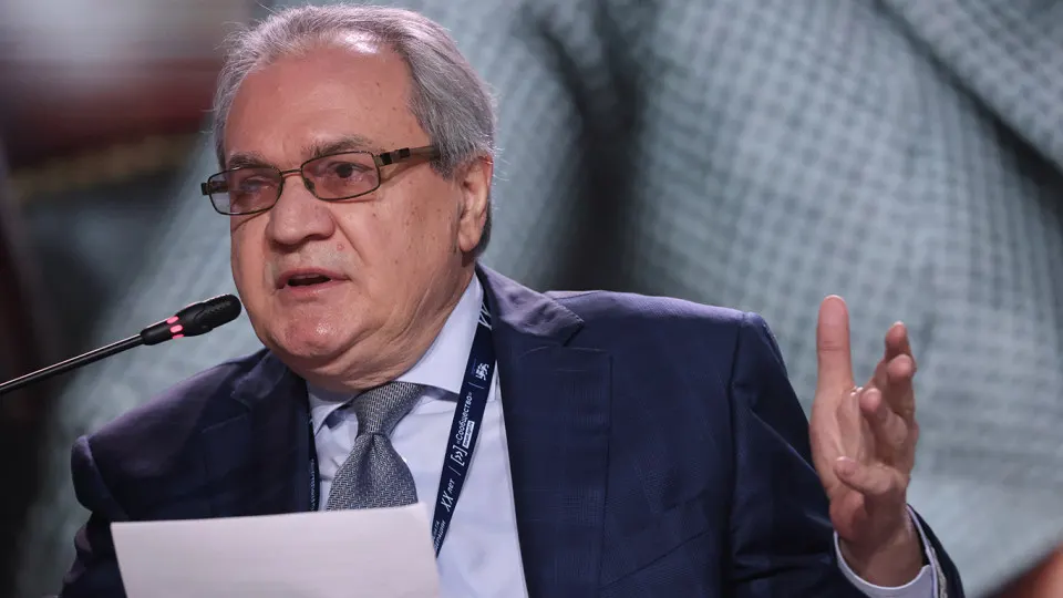 Глава Совета по правам человека Валерий Фадеев заявил, что использование VPN «противоестественно», а через обход блокировок россияне якобы обращаются к точкам зрения врага. Он также прокомментировал госмессенджер Max и посчитал оправданными отключения мобильного интернета в интересах безопасности.