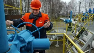 С 1 мая прекращается прокачка казахстанской нефти по нефтепроводу «Дружба» в Германию и Венгрию, что усиливает дефицит топлива в Европе на фоне сбоев поставок из региона Персидского залива.