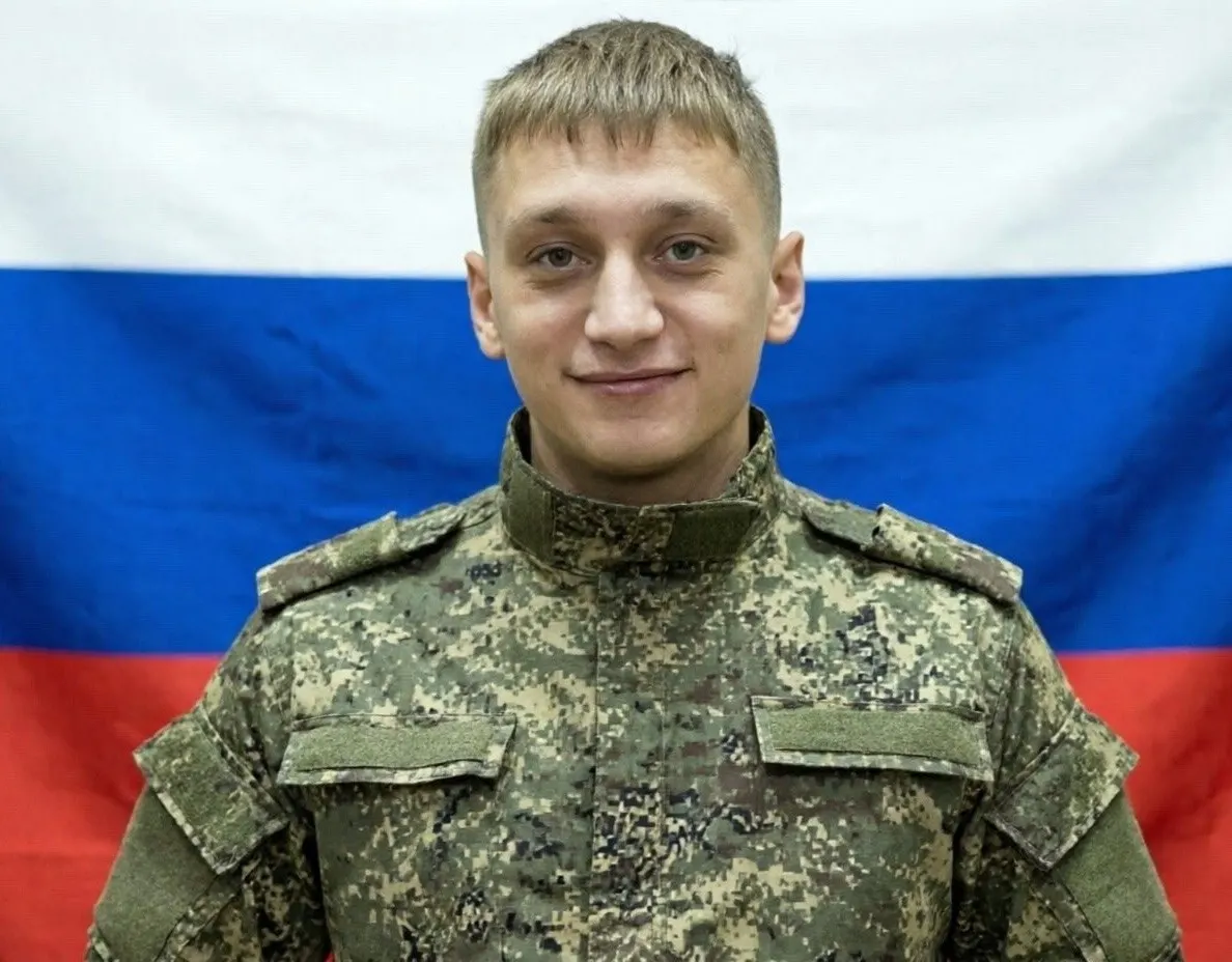 23-летний Валерий Аверин из Бурятии, заключивший контракт для службы в войсках беспилотных систем в январе 2026 года, погиб под Луганском спустя три месяца обучения и службы.