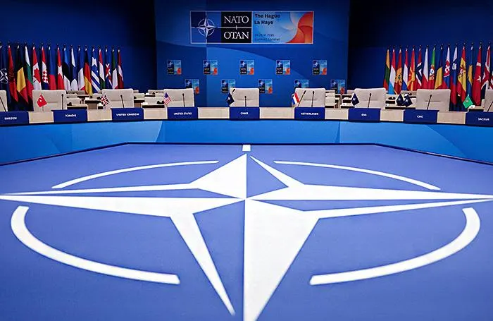 Министр иностранных дел Литвы сделал жесткое заявление о возможных ударах НАТО по Калининградской области и пояснил смысл своих высказываний.