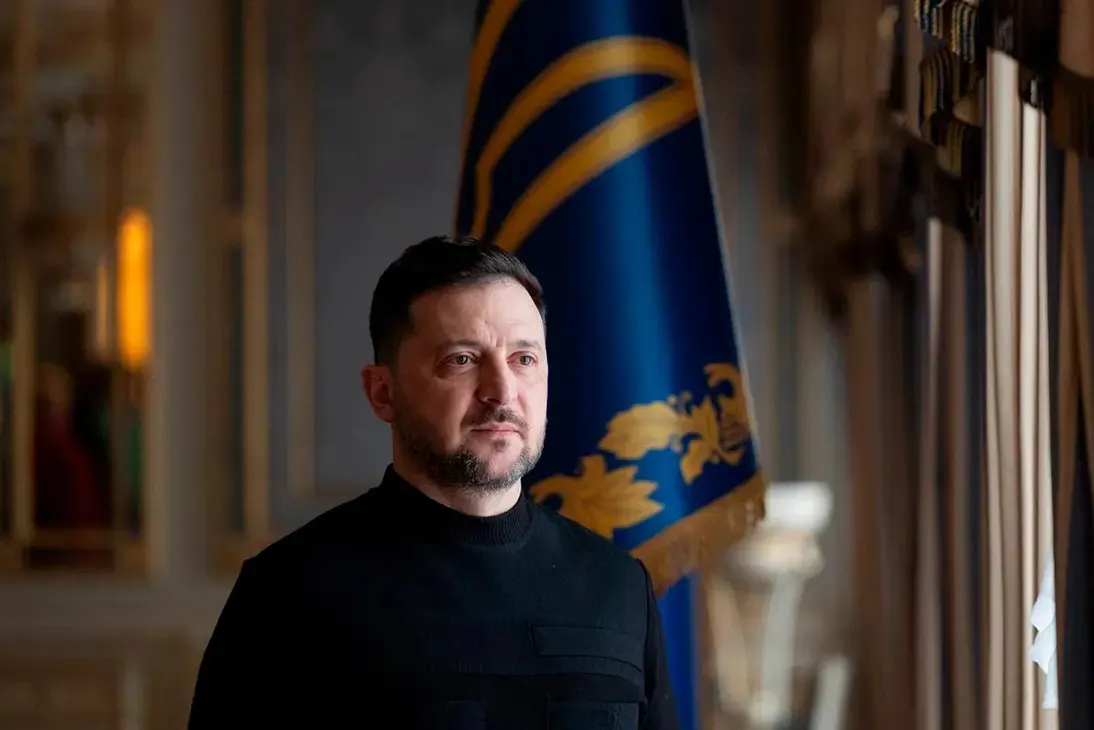 Президент Украины объявил о введении «режима тишины» с ночи на 6 мая после заявлений Минобороны РФ о прекращении огня на 8–9 мая. Киев утверждает, что официальных предложений не поступало и готов зеркально ответить с оговорённого момента.