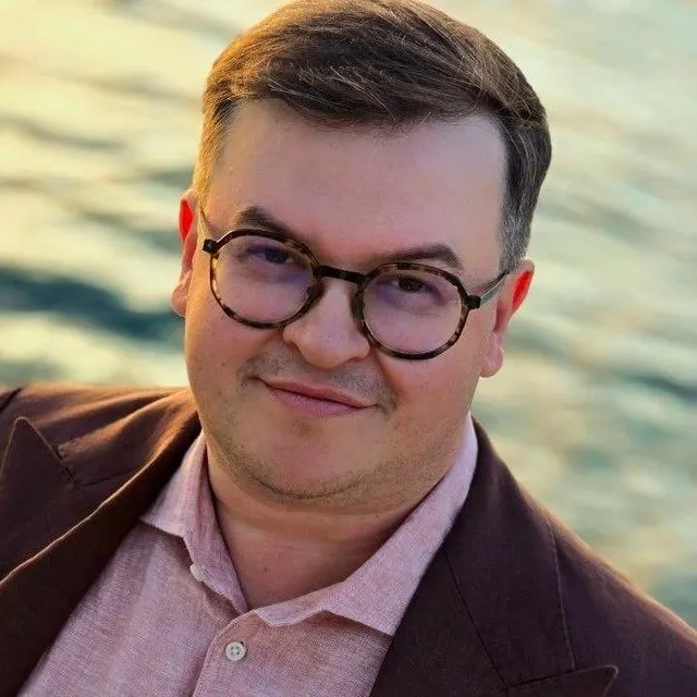 Станислава Андрейчука включили в реестр «иностранных агентов». Против него также возбудили уголовное дело — ведомство продолжало считать его сопредседателем уже ликвидированной организации.