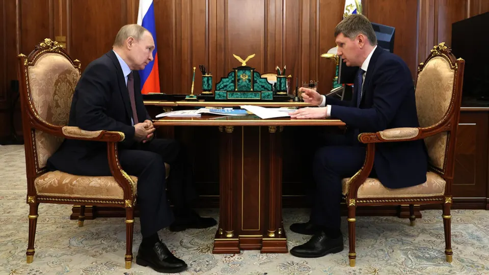 Президент потребовал ускорить приток инвестиций, но чиновники и эксперты указывают на бюджетную экономию, высокие ставки, последствия войны и низкий инвестиционный аппетит бизнеса как на ключевые препятствия.