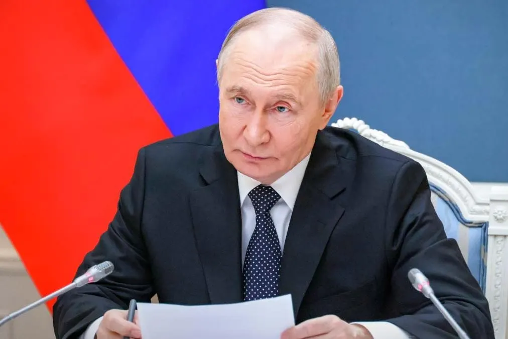 Указ №95 дополнен: россияне и компании могут временно не исполнять обязательства по банковским вкладам перед кредиторами из стран, признанных «недружественными». Мера вступила в силу 1 июня 2026 года.