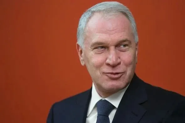 Юрий Ковальчук получил орден III степени за вклад в социальные проекты, сохранение культурно‑исторических ценностей и благотворительность. Его состояние весной оценивалось примерно в $2 млрд.