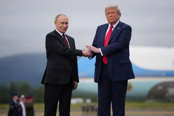 По данным информированных источников, Трамп намерен обсудить с лидерами Украины и России возможность прекращения войны. Саммит НАТО в Анкаре пройдет 7–8 июля.