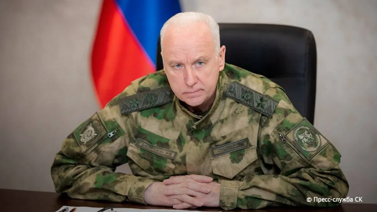 Глава Следственного комитета сообщил, что с начала войны 54 региона подверглись атакам: 1472 погибших (включая 45 детей), 6754 раненых и ущерб свыше 1 трлн рублей.