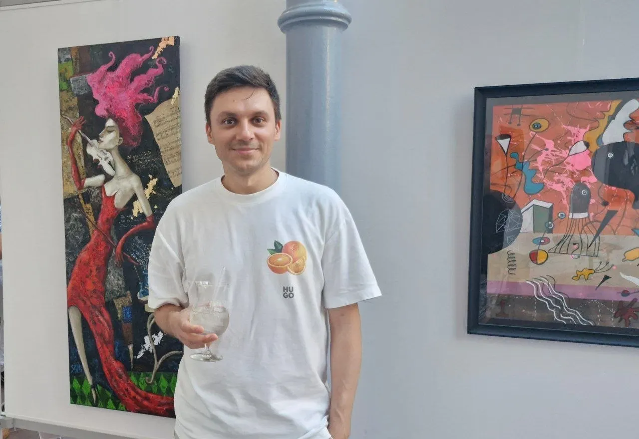 Иван Звягин подал в суд иск с требованием удалить персональные данные и фотографию из онлайн‑выставки Минюста, заявляя о нарушении презумпции невиновности и незаконной обработке данных.