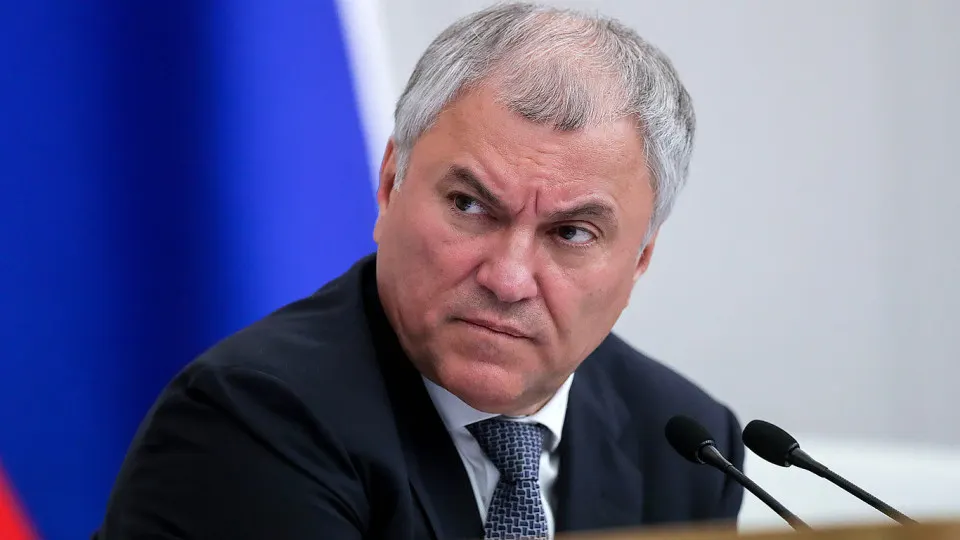 Председатель Госдумы заявил, что ряд новых законов — от налоговых реформ и ограничений в интернете до запретов, связанных с семейными и гендерными вопросами — принят в ответ на обращения граждан и призван защищать общество.