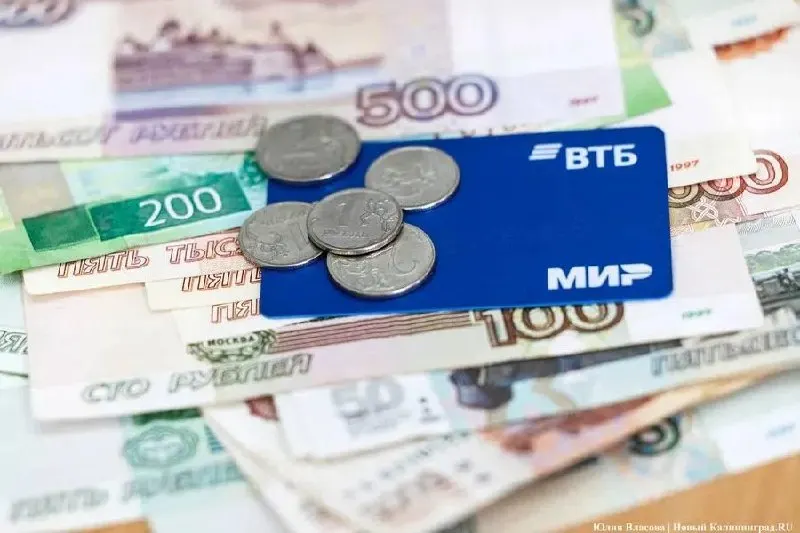 ЦБ объявил о полномасштабном внедрении цифрового рубля. Банки готовы, клиенты смогут пользоваться кошельками на базе банковской инфраструктуры и получать депозиты и кредиты в новой валюте.