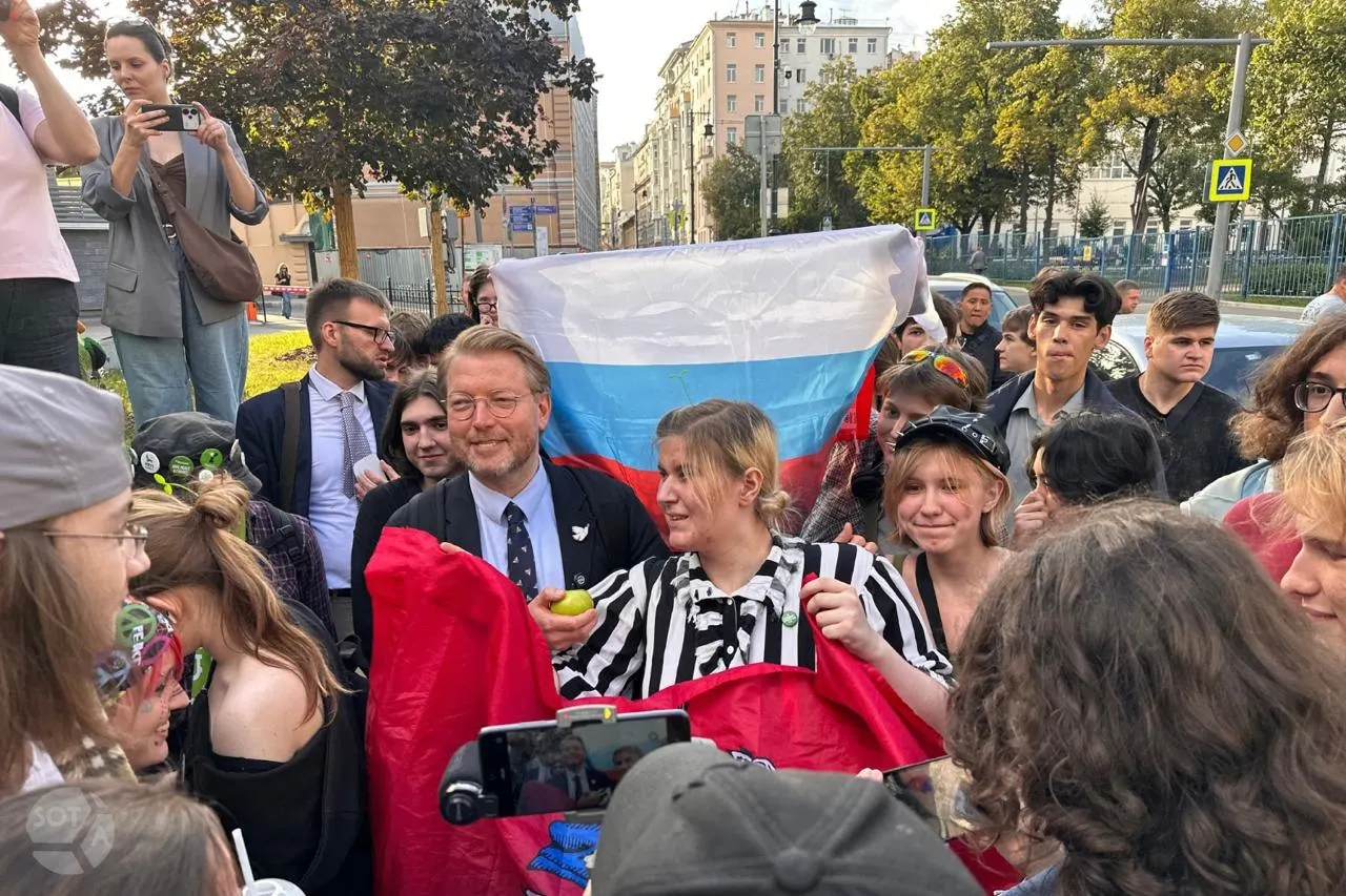 Партия «Яблоко» подала надзорную жалобу на отмену регистрации федерального списка; суд принял решение не рассматривать её в Президиуме Верховного суда.
