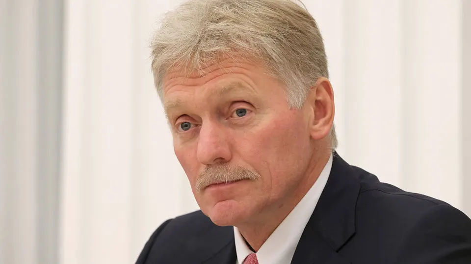 Пресс-секретарь президента сообщил об ожидаемой победе и уверенности в боевом потенциале России, подчёркивая готовность к мирному урегулированию при необходимости.