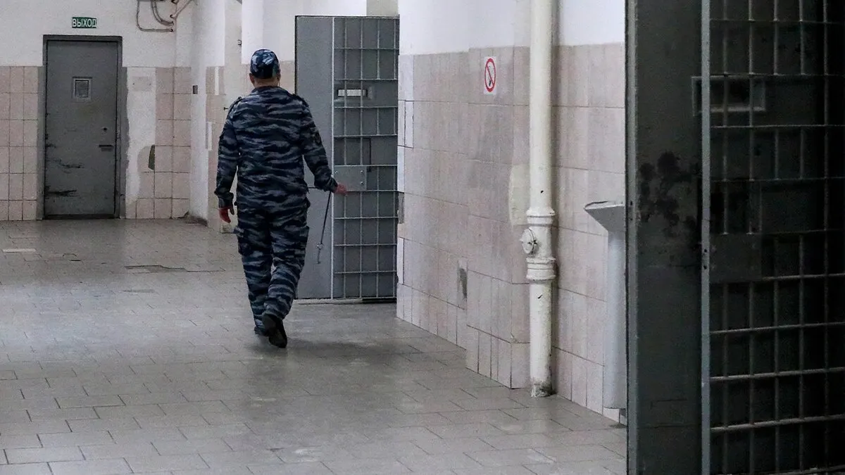 По делу о подготовке атаки беспилотниками задержаны двое граждан Азербайджана. Расследование продолжается и затрагивает несколько регионов.
