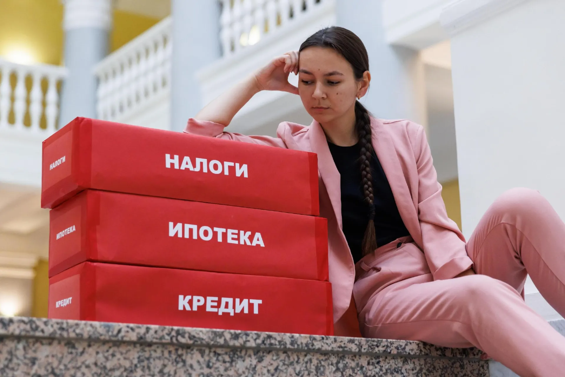 Экономист Андрей Бунич объясняет риски роста налоговой нагрузки на фоне бюджета на 2027 год.